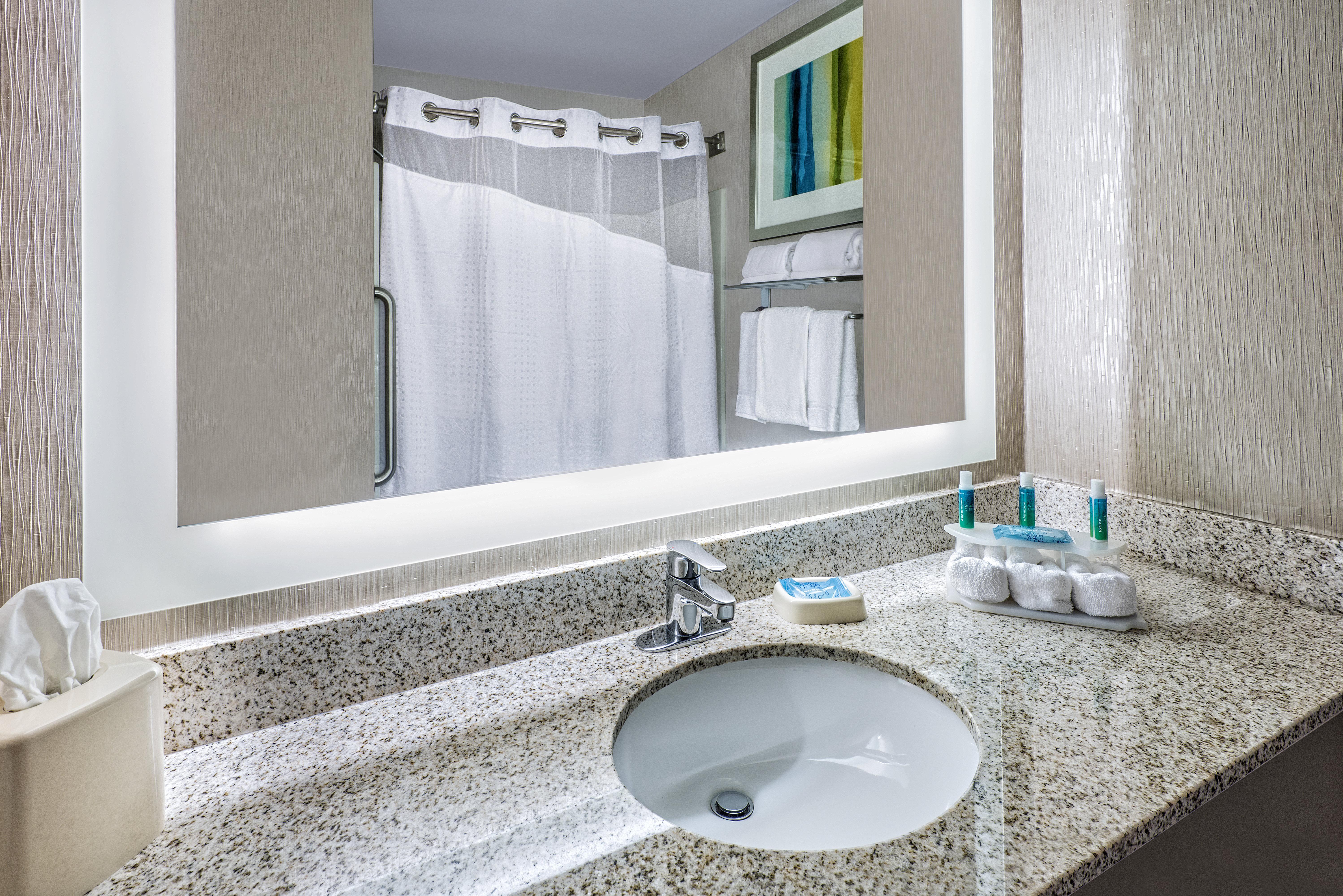 Holiday Inn Express Hotel And Suites Fort Worth/I-20 Ngoại thất bức ảnh