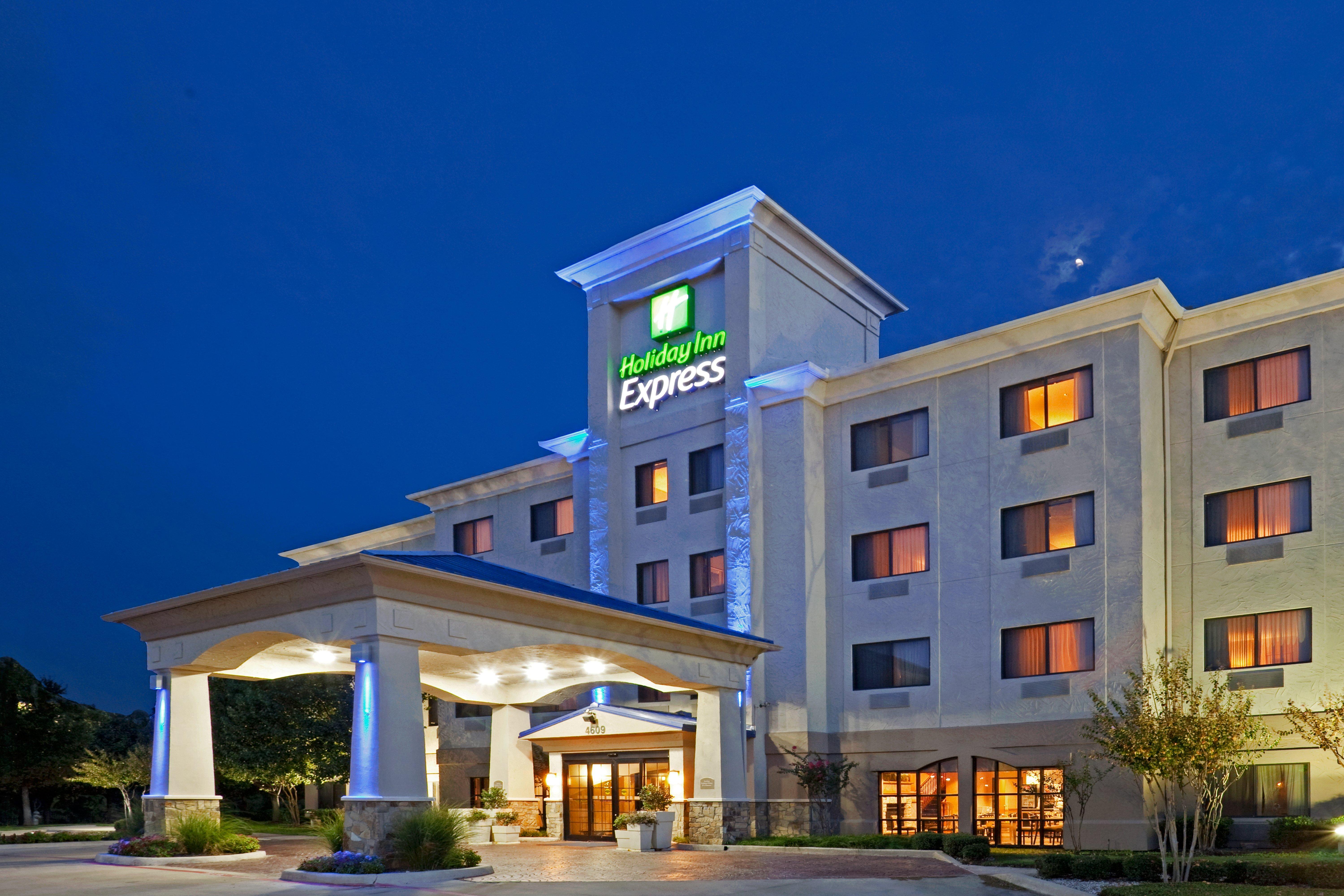 Holiday Inn Express Hotel And Suites Fort Worth/I-20 Ngoại thất bức ảnh