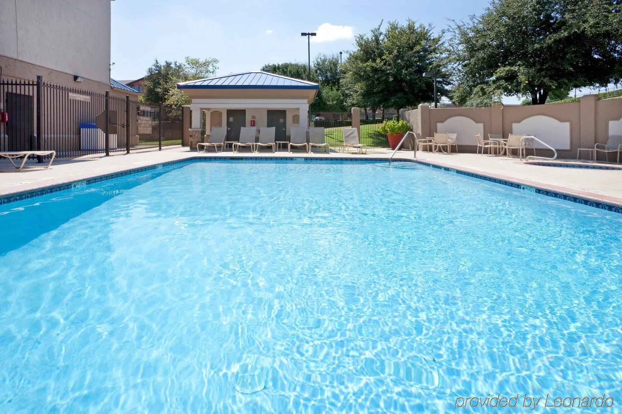 Holiday Inn Express Hotel And Suites Fort Worth/I-20 Ngoại thất bức ảnh